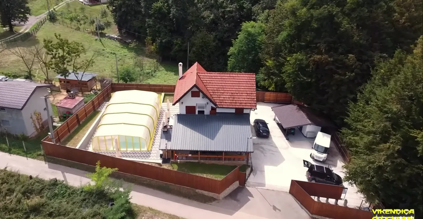 Cijelo imanje Vikendice Stevan iz zraka